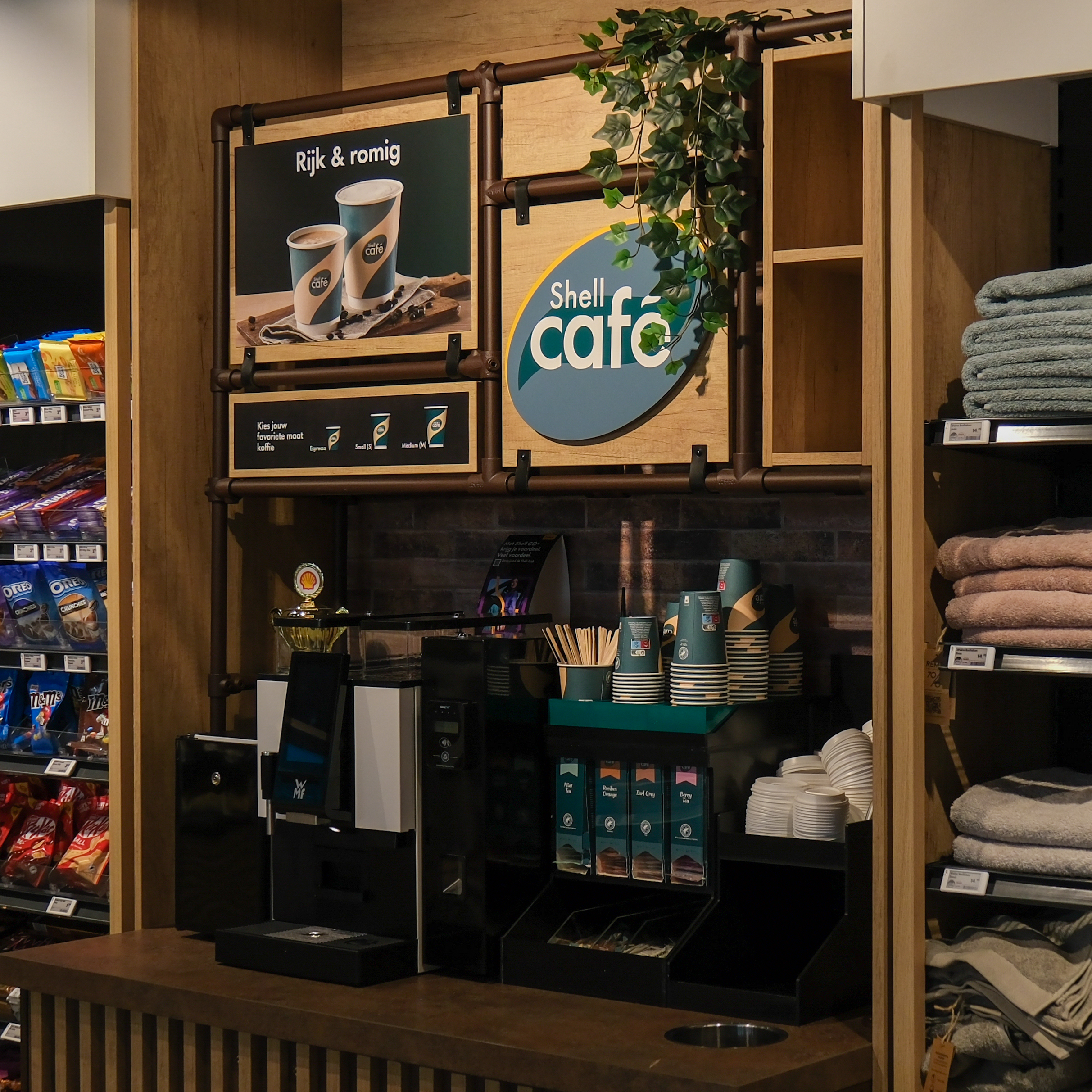 2025-06-01 Shell-7 Shell Café Drunen